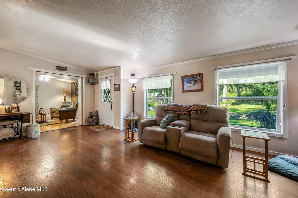 14069 E Twete Road Athol ID 83801