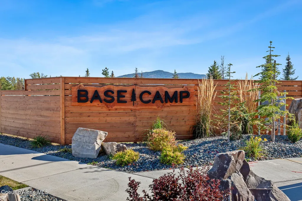 627 Moscow Street Sandpoint ID 83864