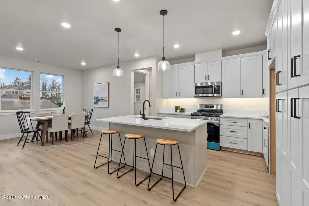 627 Moscow Street Sandpoint ID 83864