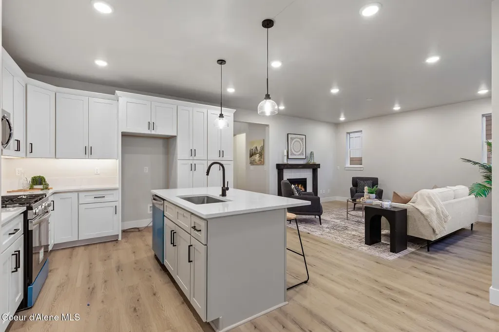 627 Moscow Street Sandpoint ID 83864