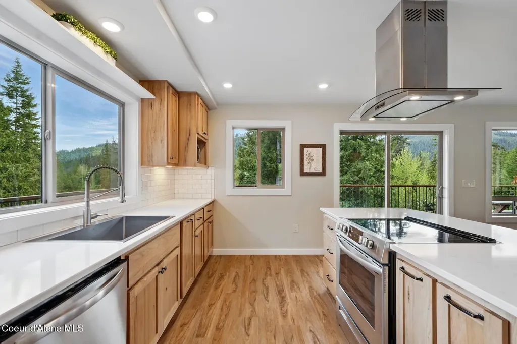 204 Courtlen Court Priest Lake ID 83856