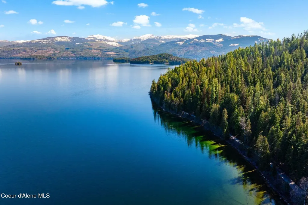 204 Courtlen Court Priest Lake ID 83856