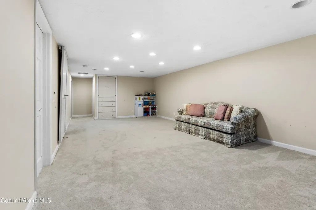 7535 N Mount Carrol Street Dalton Gardens ID 83815