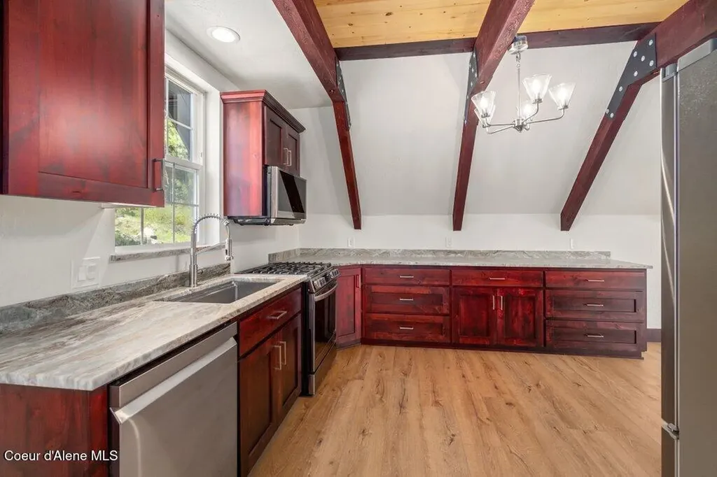 141 Amaze Way Athol ID 83801