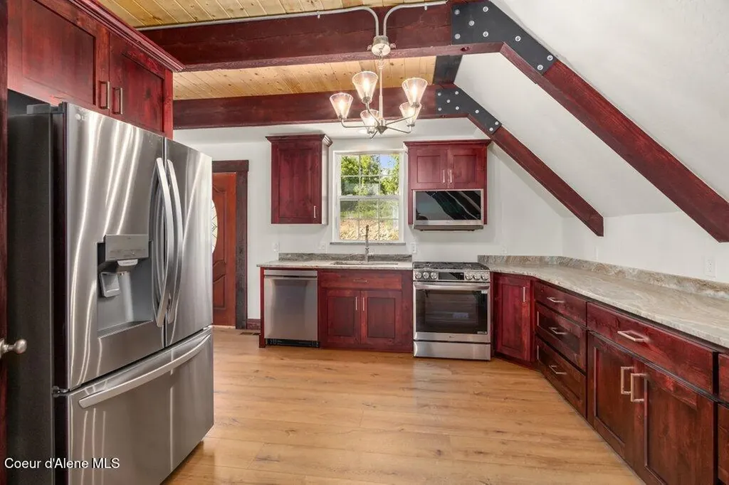 141 Amaze Way Athol ID 83801