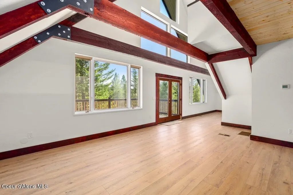 141 Amaze Way Athol ID 83801
