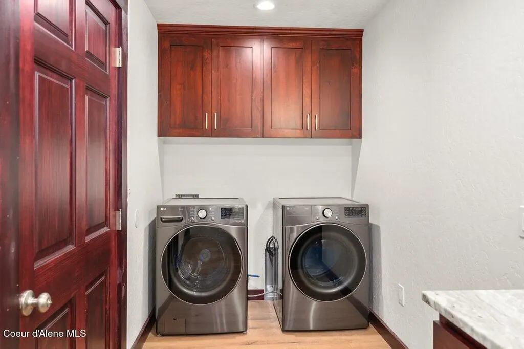 141 Amaze Way Athol ID 83801