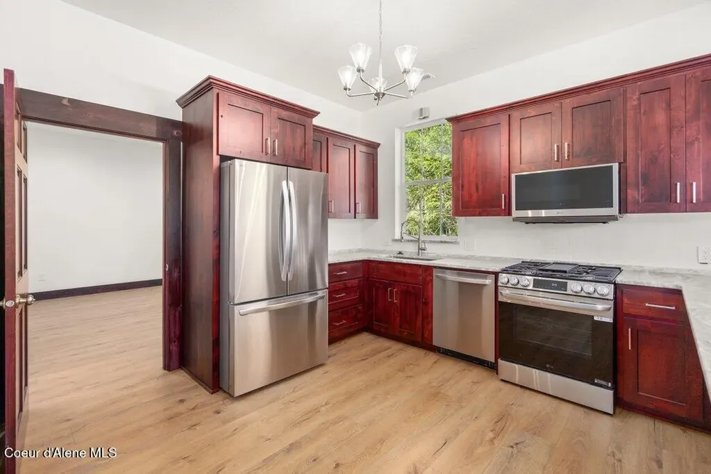 141 Amaze Way Athol ID 83801
