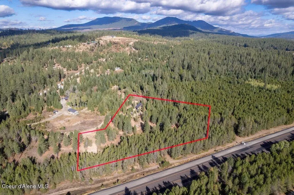 141 Amaze Way Athol ID 83801