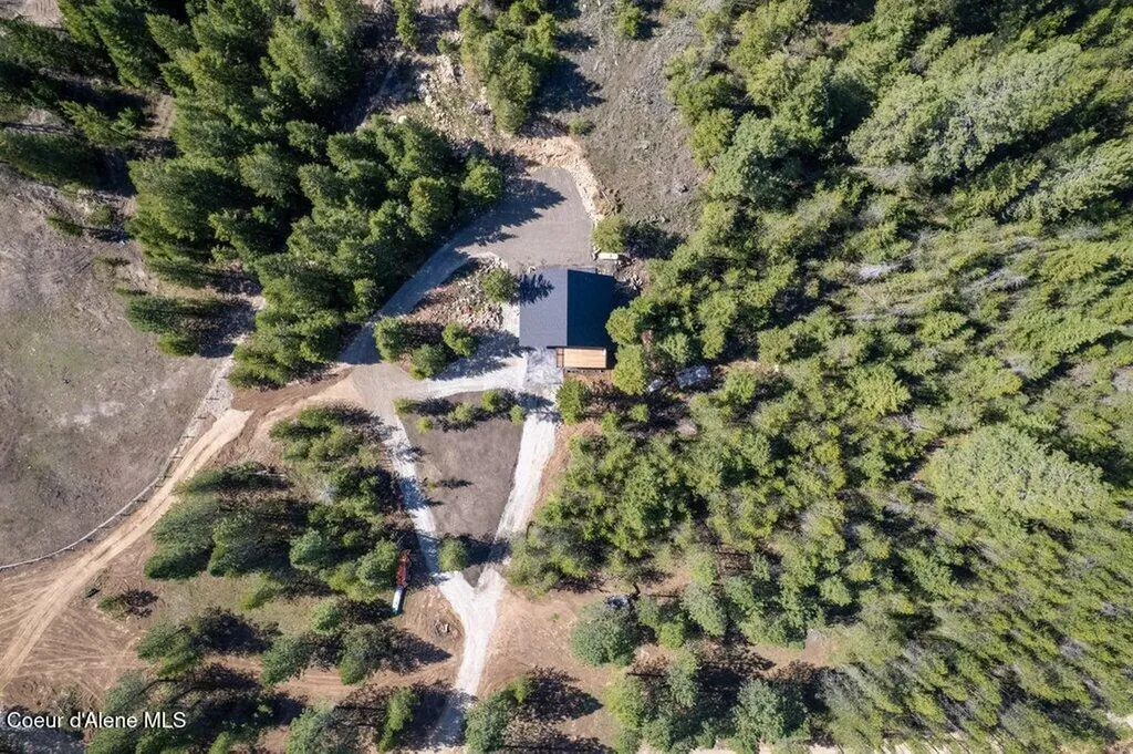 141 Amaze Way Athol ID 83801