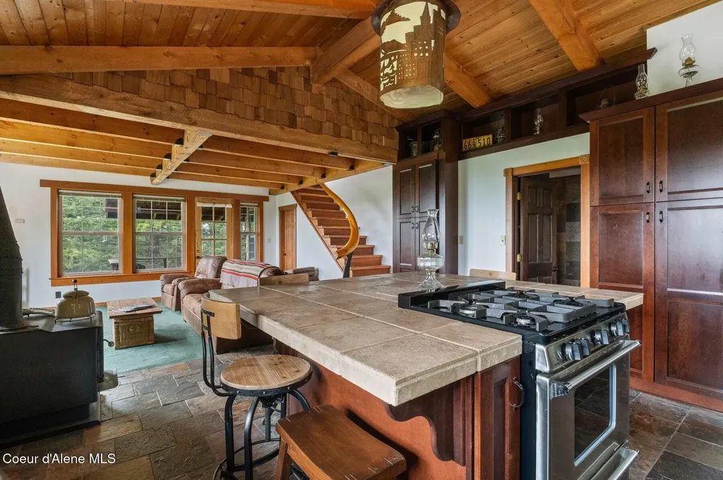 1298 Raven Ridge Road Sandpoint ID 83864