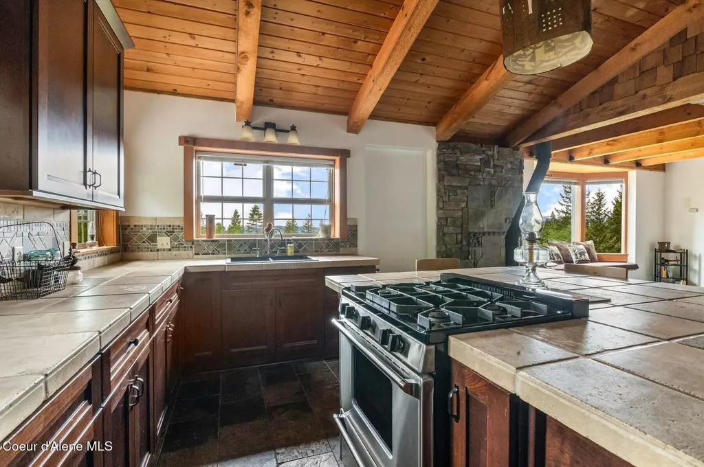 1298 Raven Ridge Road Sandpoint ID 83864