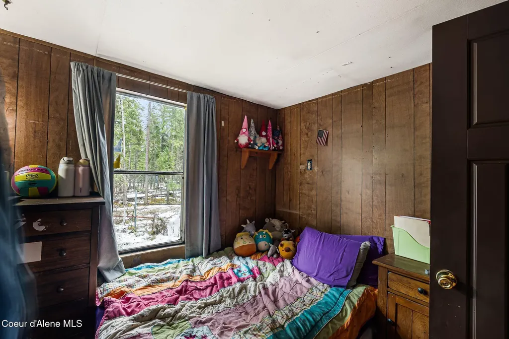 582 Mountain View Road Clark Fork ID 83811