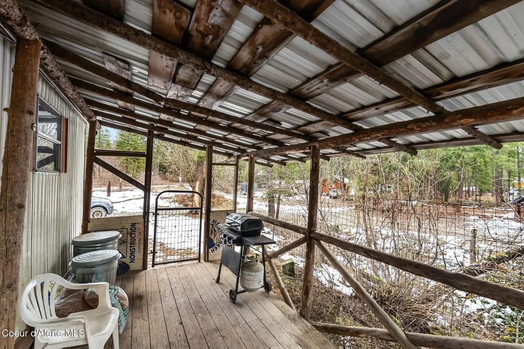 582 Mountain View Road Clark Fork ID 83811