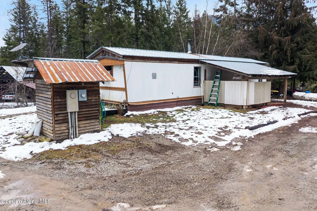582 Mountain View Road Clark Fork ID 83811