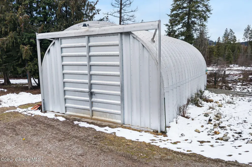 582 Mountain View Road Clark Fork ID 83811