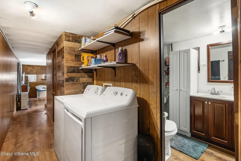 582 Mountain View Road Clark Fork ID 83811