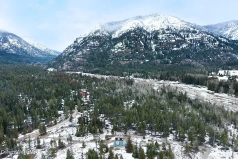 582 Mountain View Road Clark Fork ID 83811