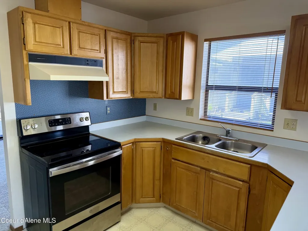 1537 W Woodlawn Drive Hayden ID 83835
