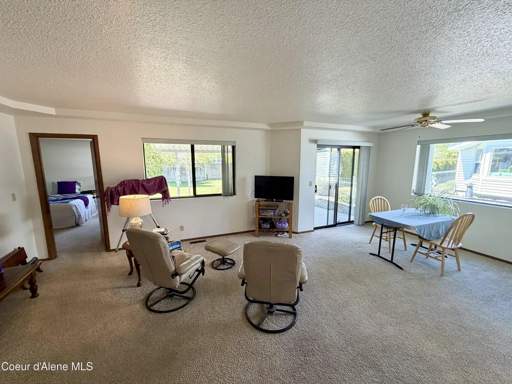 1537 W Woodlawn Drive Hayden ID 83835