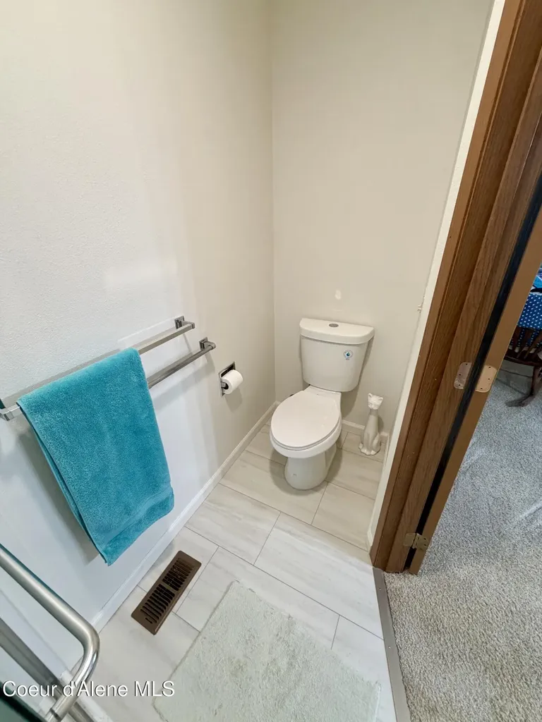 1537 W Woodlawn Drive Hayden ID 83835