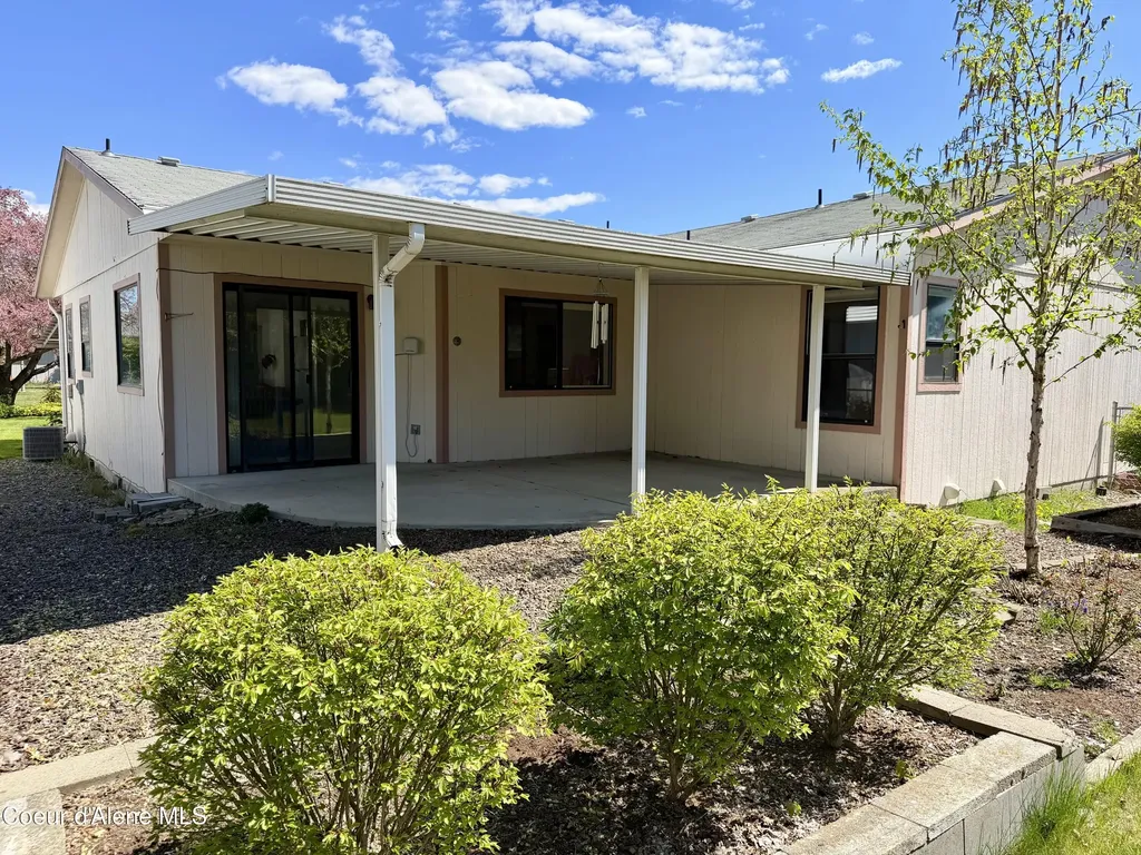 1537 W Woodlawn Drive Hayden ID 83835