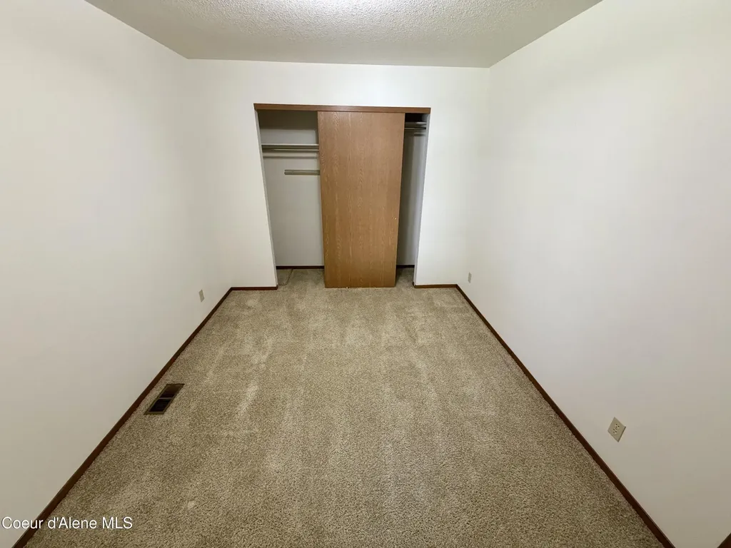 1537 W Woodlawn Drive Hayden ID 83835