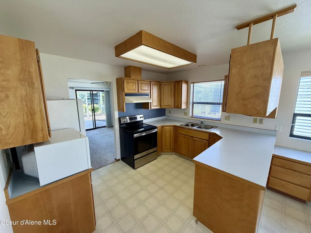 1537 W Woodlawn Drive Hayden ID 83835