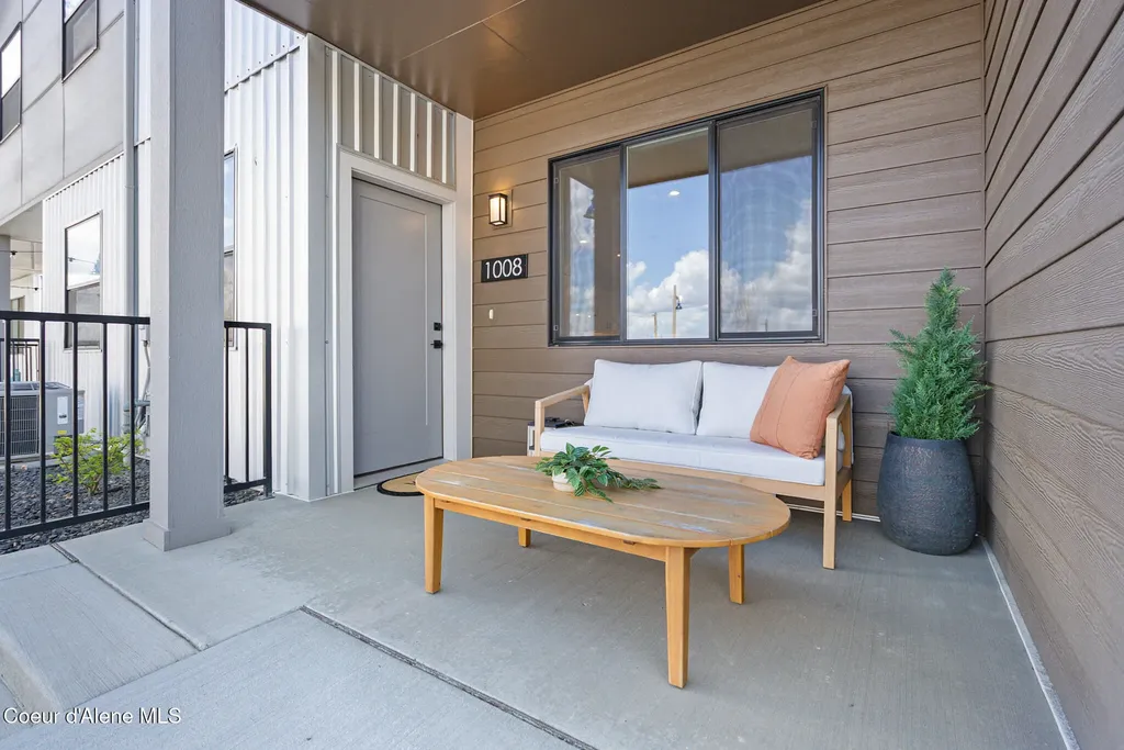 1008 E 4th Avenue Post Falls ID 83854