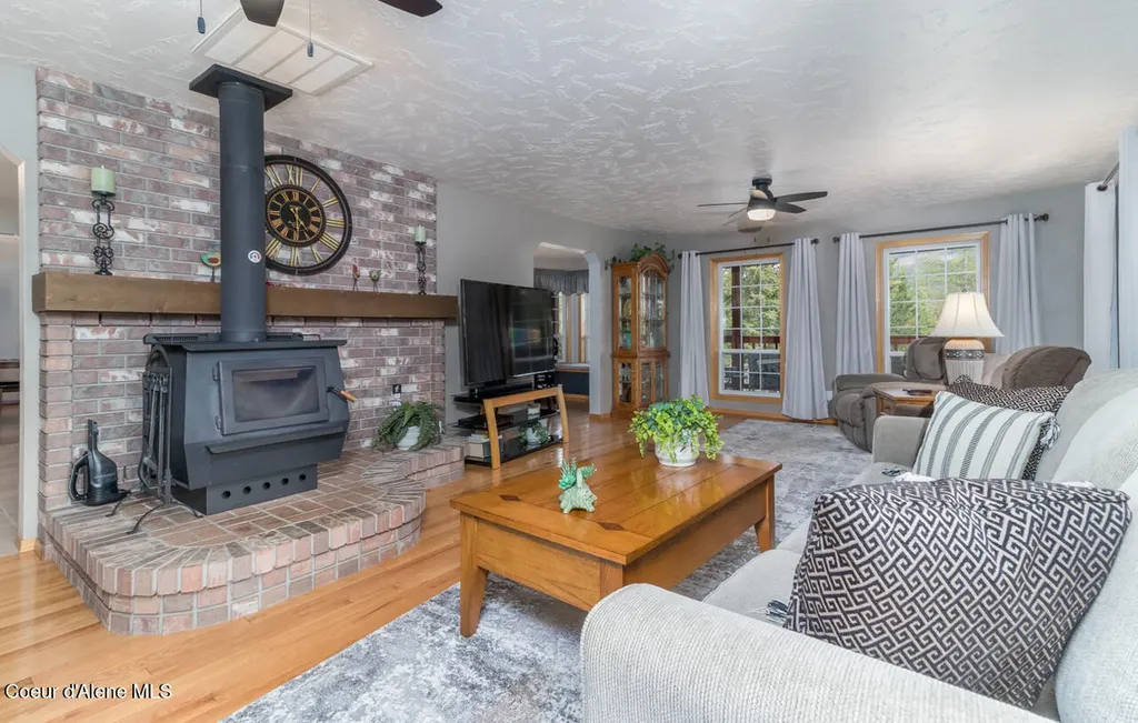 516 Culvert Lane Bonners Ferry ID 83805