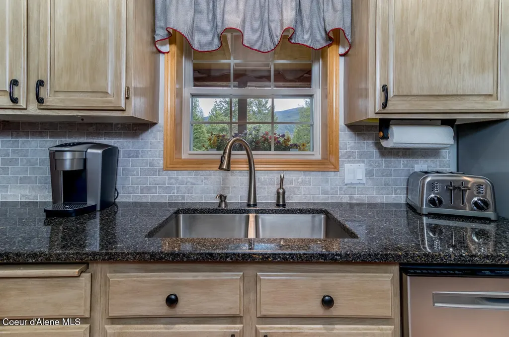 516 Culvert Lane Bonners Ferry ID 83805