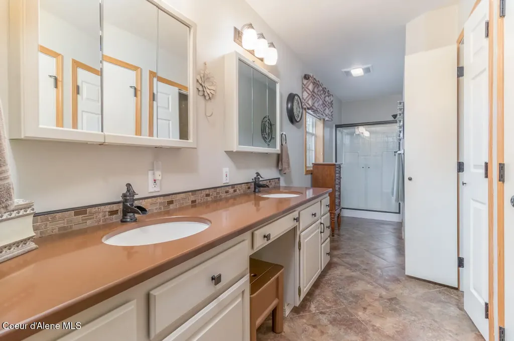 516 Culvert Lane Bonners Ferry ID 83805