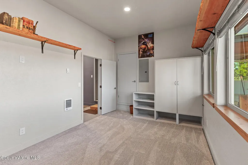 8655 E Challenge Road Hayden ID 83835