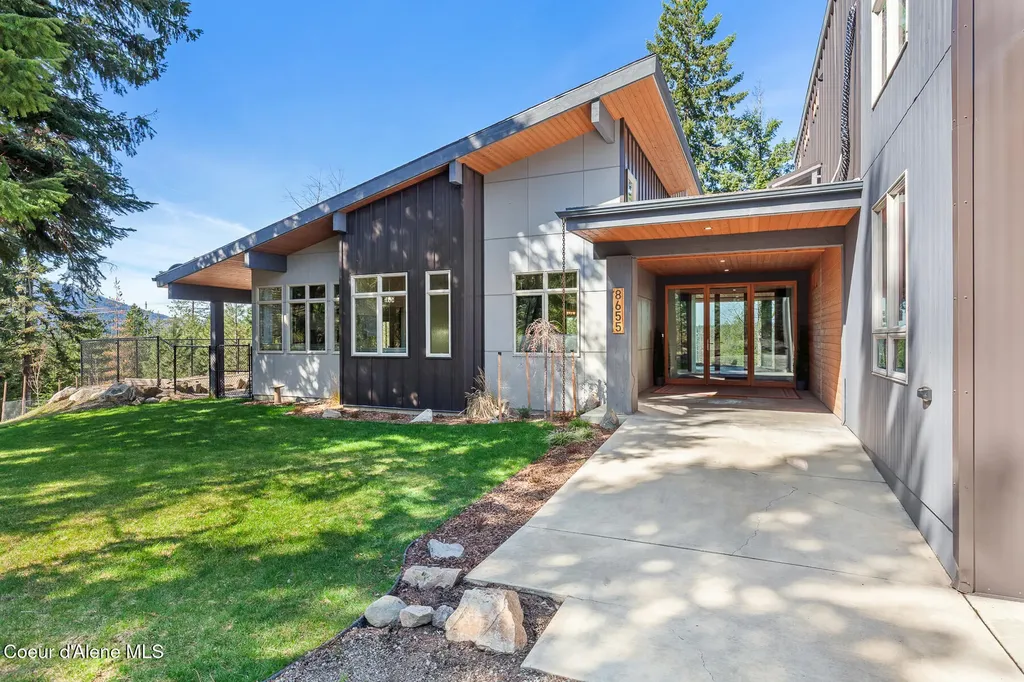 8655 E Challenge Road Hayden ID 83835