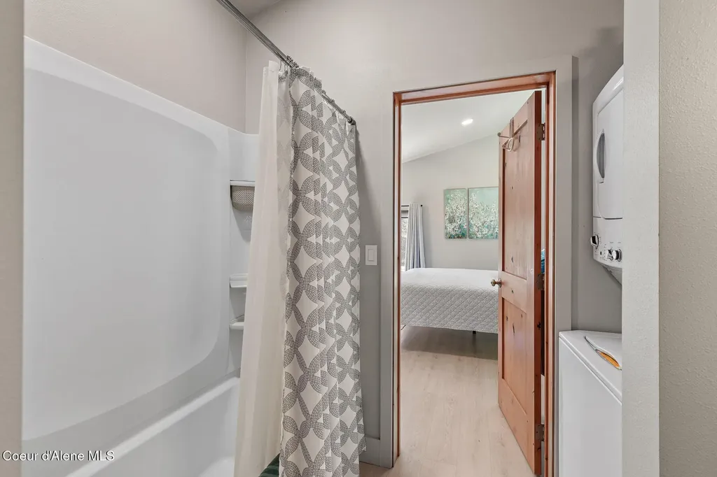 8655 E Challenge Road Hayden ID 83835