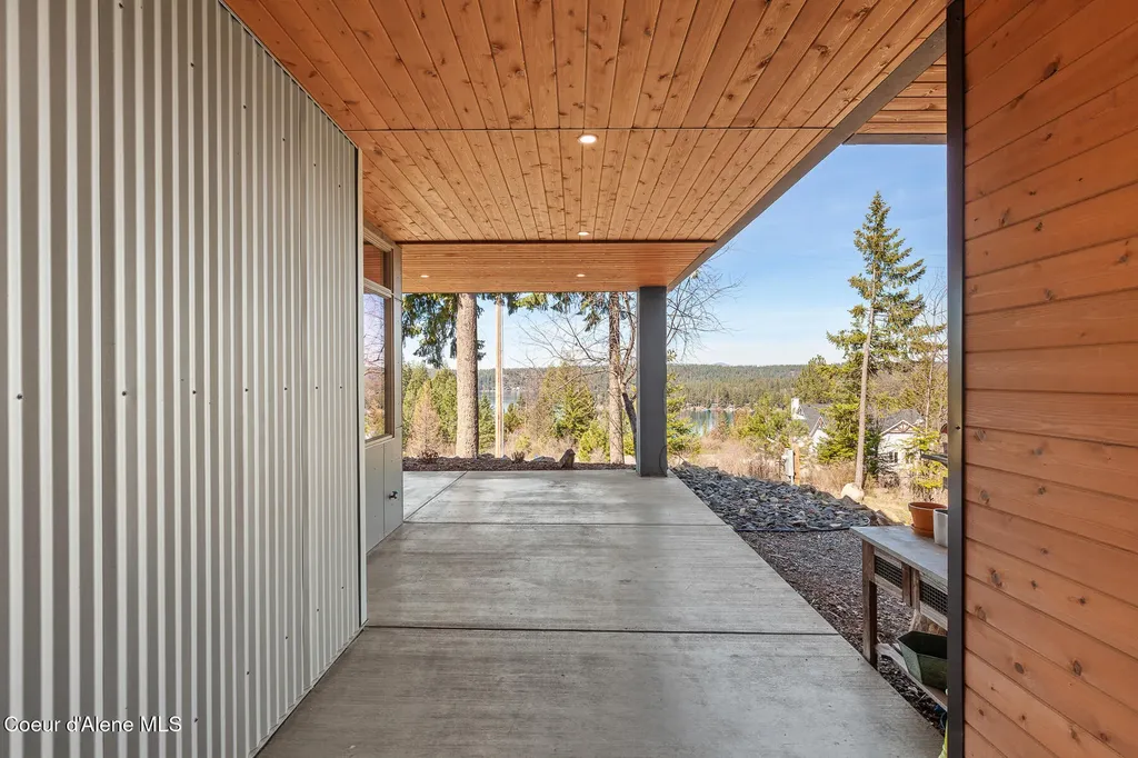 8655 E Challenge Road Hayden ID 83835