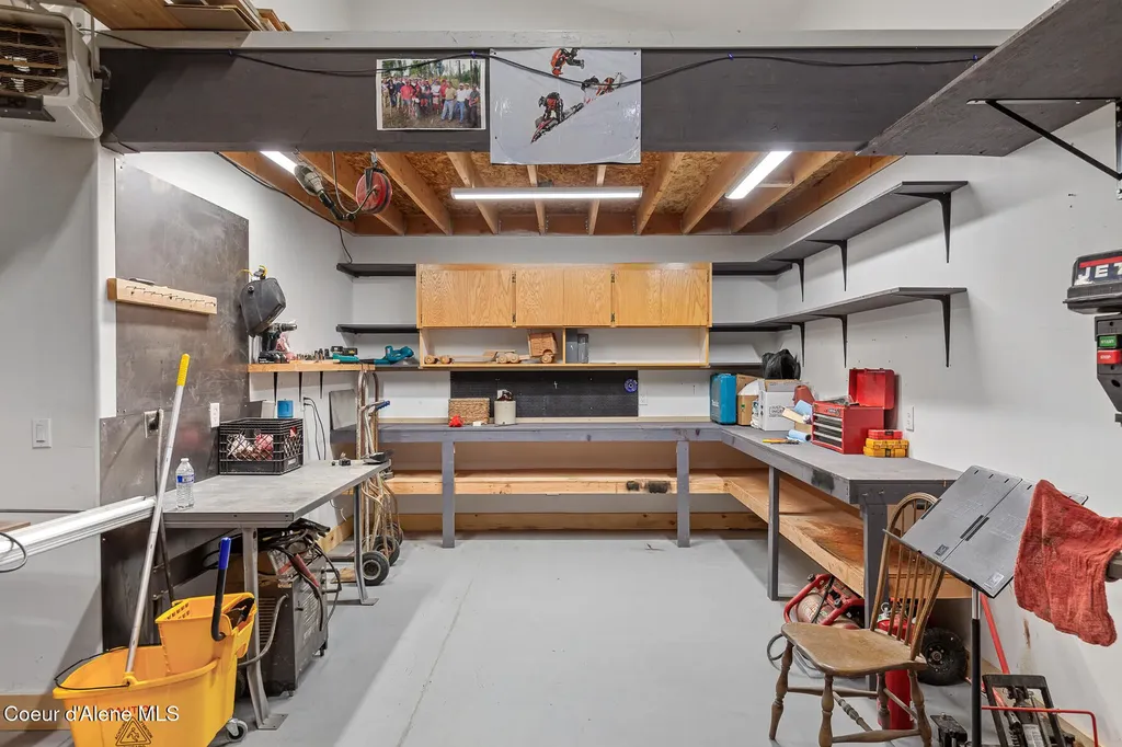 8655 E Challenge Road Hayden ID 83835