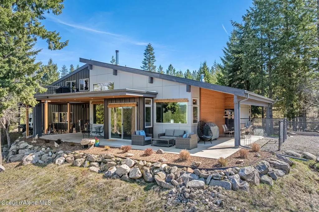 8655 E Challenge Road Hayden ID 83835