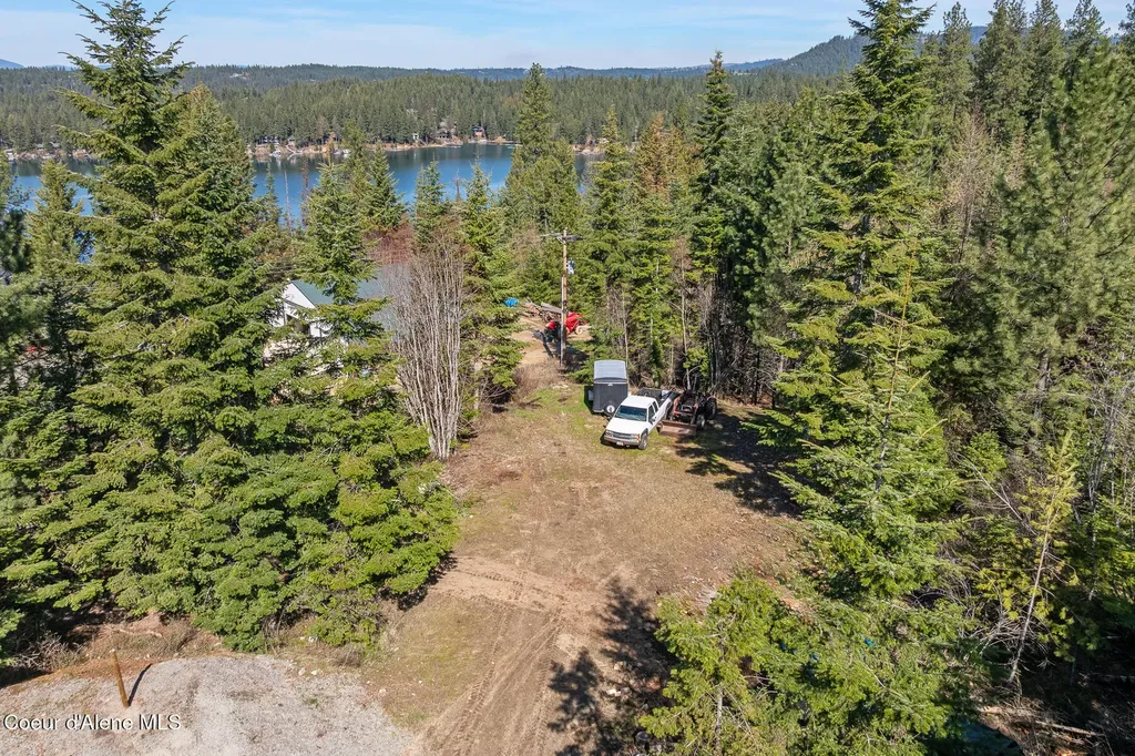 8655 E Challenge Road Hayden ID 83835