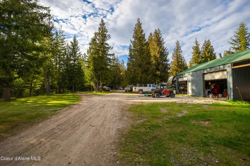 1894 Bowen Arrow Road Sandpoint ID 83864