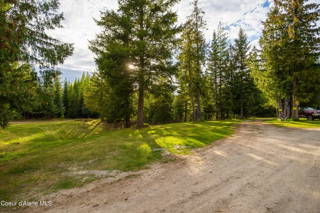1894 Bowen Arrow Road Sandpoint ID 83864