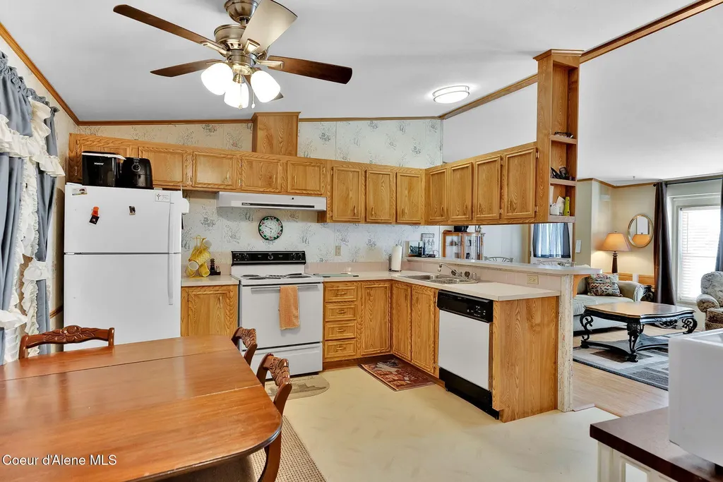 181 Circle Drive Hope ID 83836