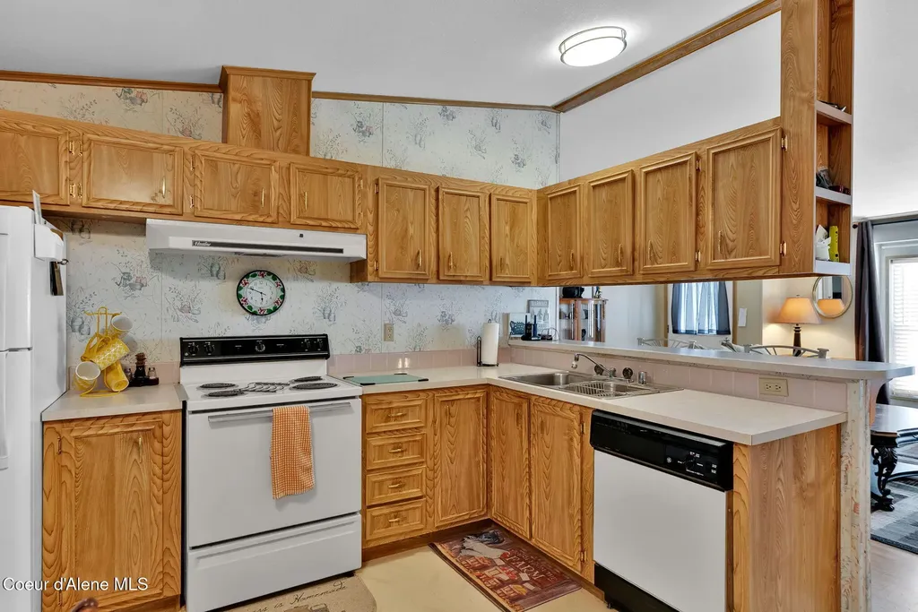 181 Circle Drive Hope ID 83836