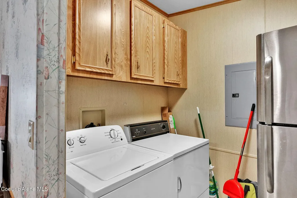 181 Circle Drive Hope ID 83836