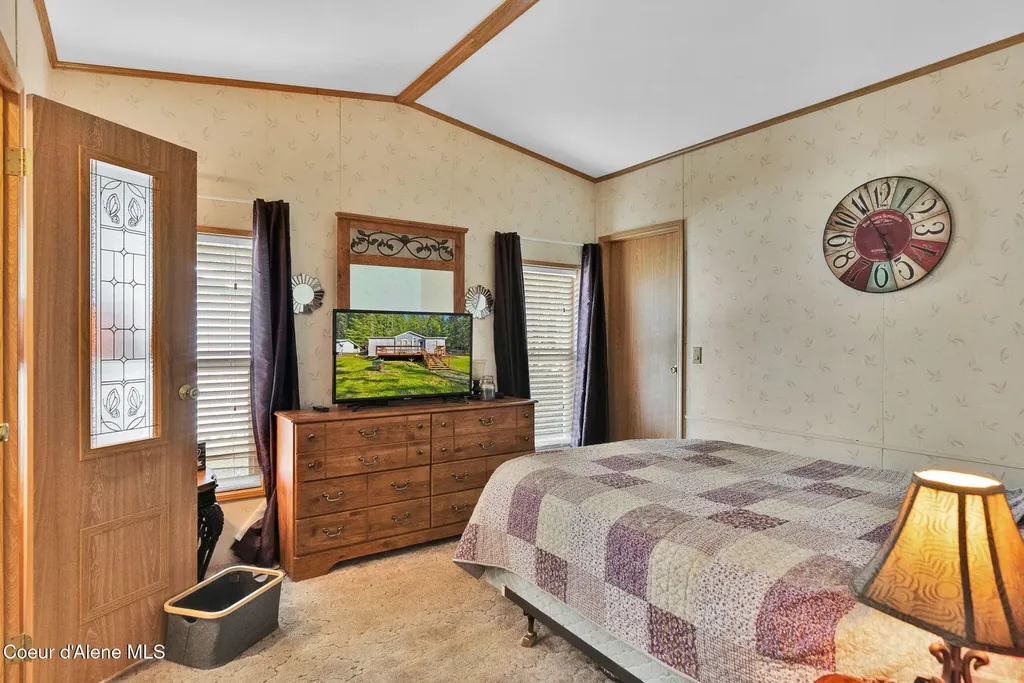 181 Circle Drive Hope ID 83836