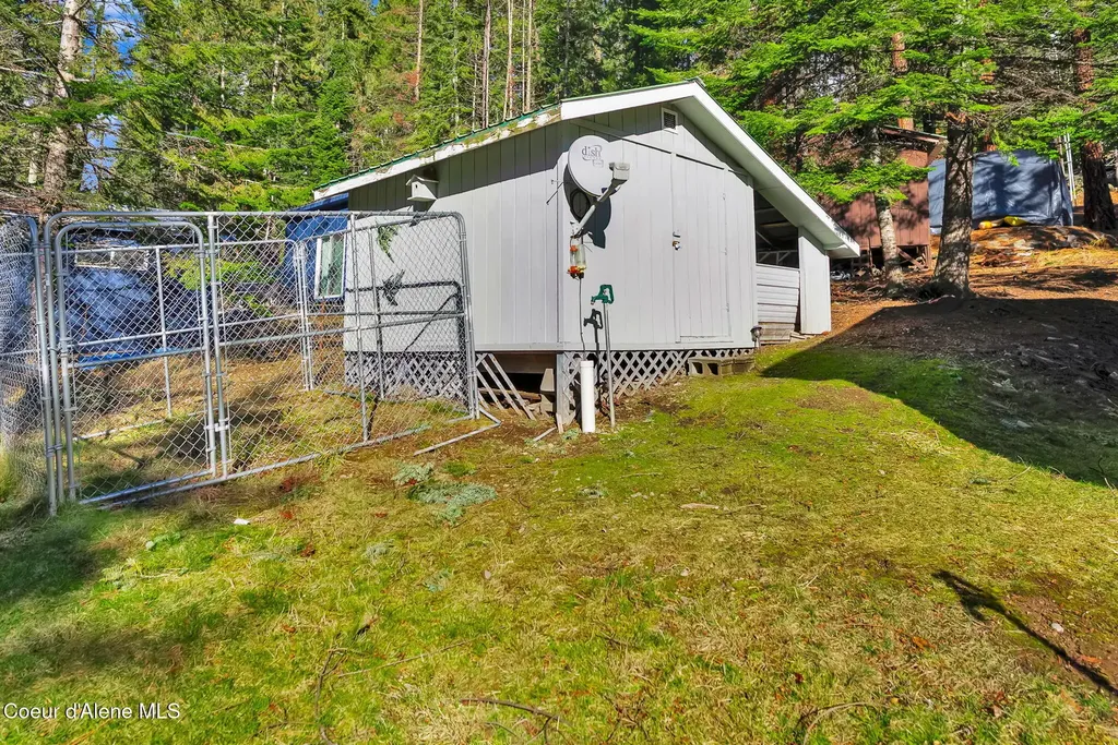 181 Circle Drive Hope ID 83836