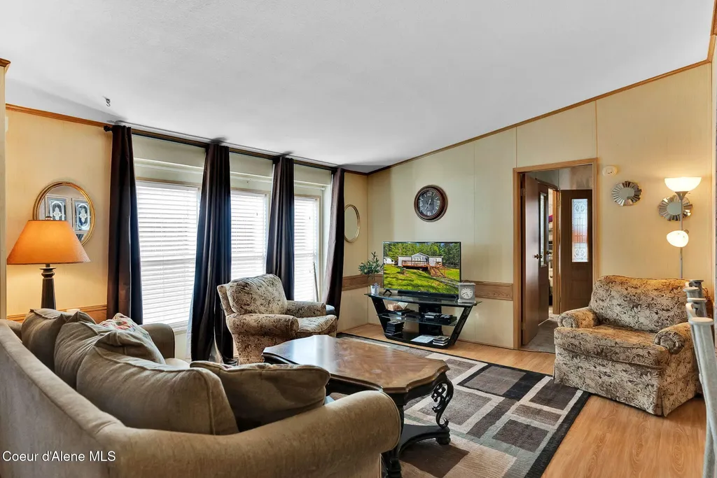 181 Circle Drive Hope ID 83836