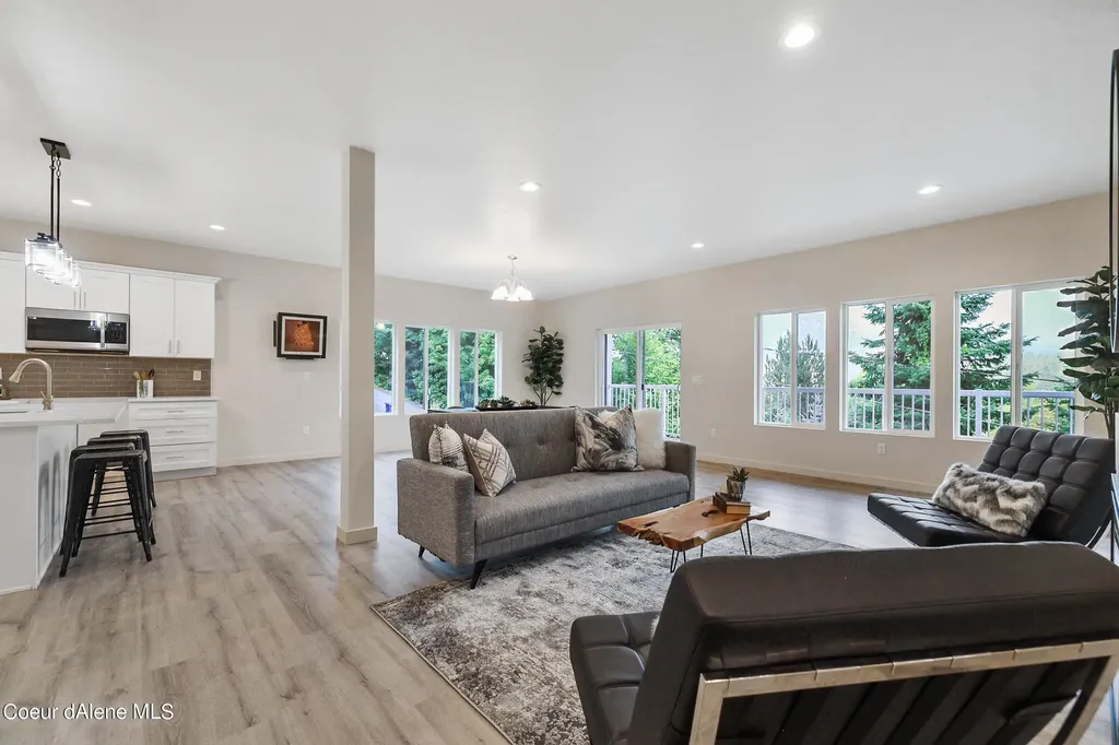 414 2nd Street Kellogg ID 83837