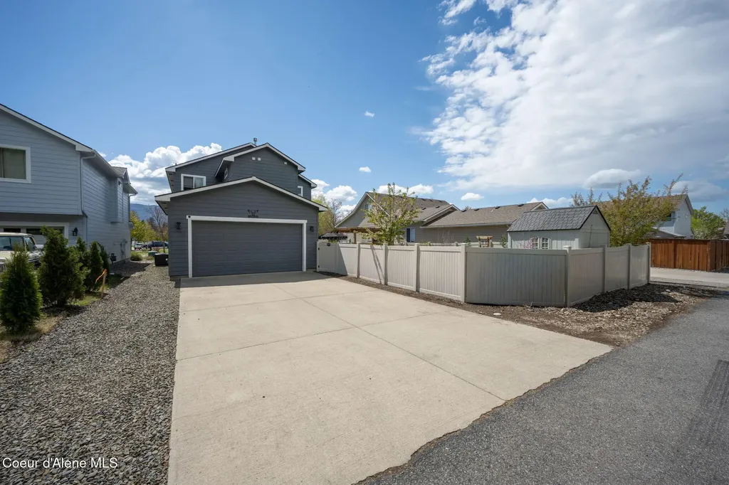 957 W Kalama Drive Post Falls ID 83854