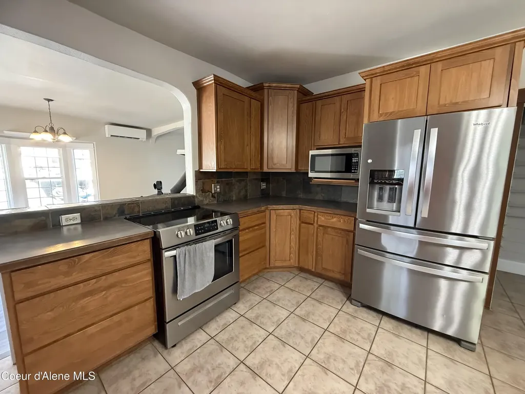 1027 Jefferson Avenue St. Maries ID 83861